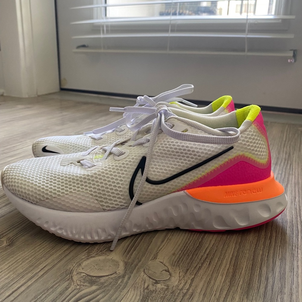 Women’s Nike Sneakers